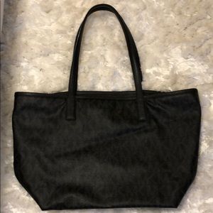 Michael kors tote